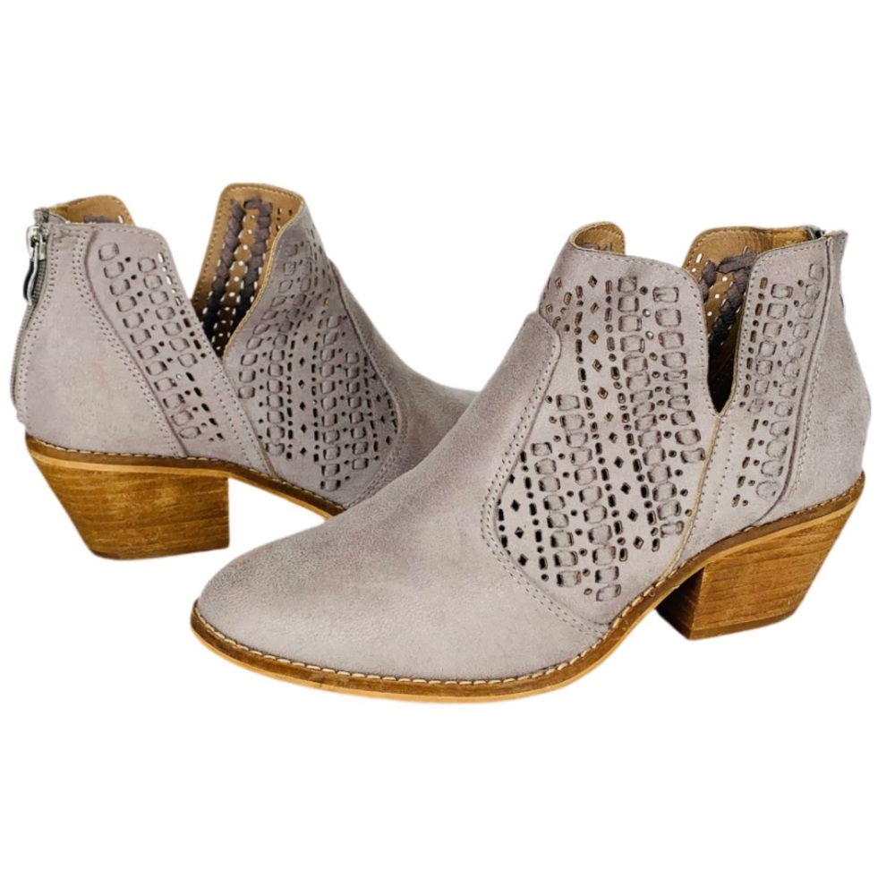 Boutique By Corkys Boots Womens Katalla Suede Ankle Booties Gray Size 8